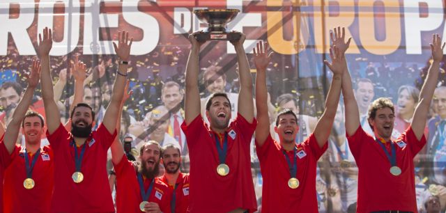 Υποδοχή ηρώων στους παίκτες της Ισπανίας